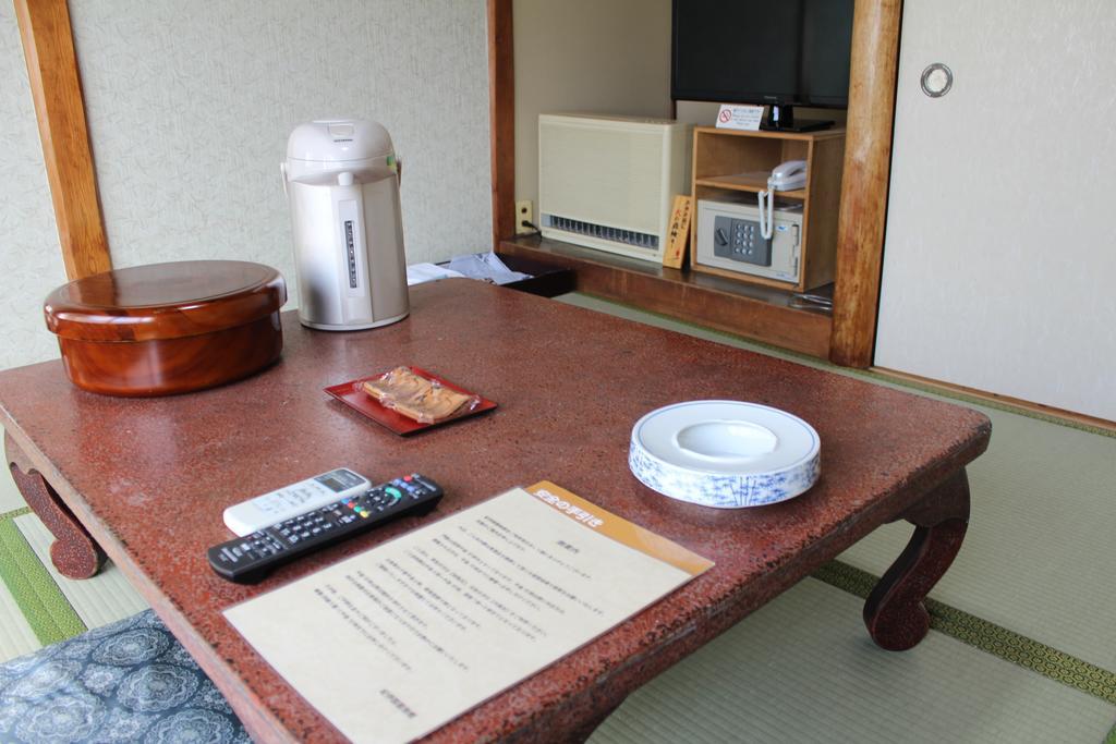 Kinokuniya Ryokan Fujisawa Eksteriør billede