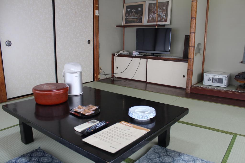 Kinokuniya Ryokan Fujisawa Eksteriør billede